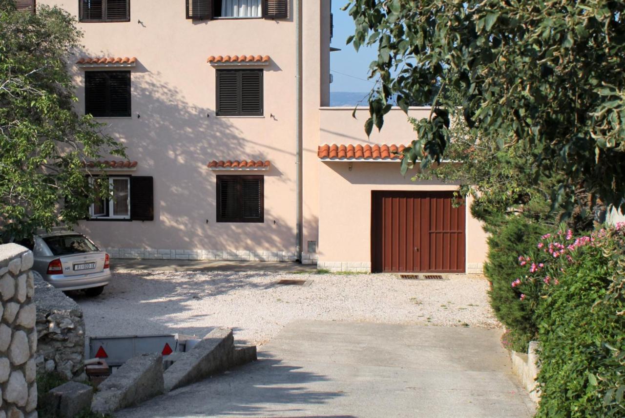 Apartments With A Parking Space Novi Vinodolski - 5587 Esterno foto